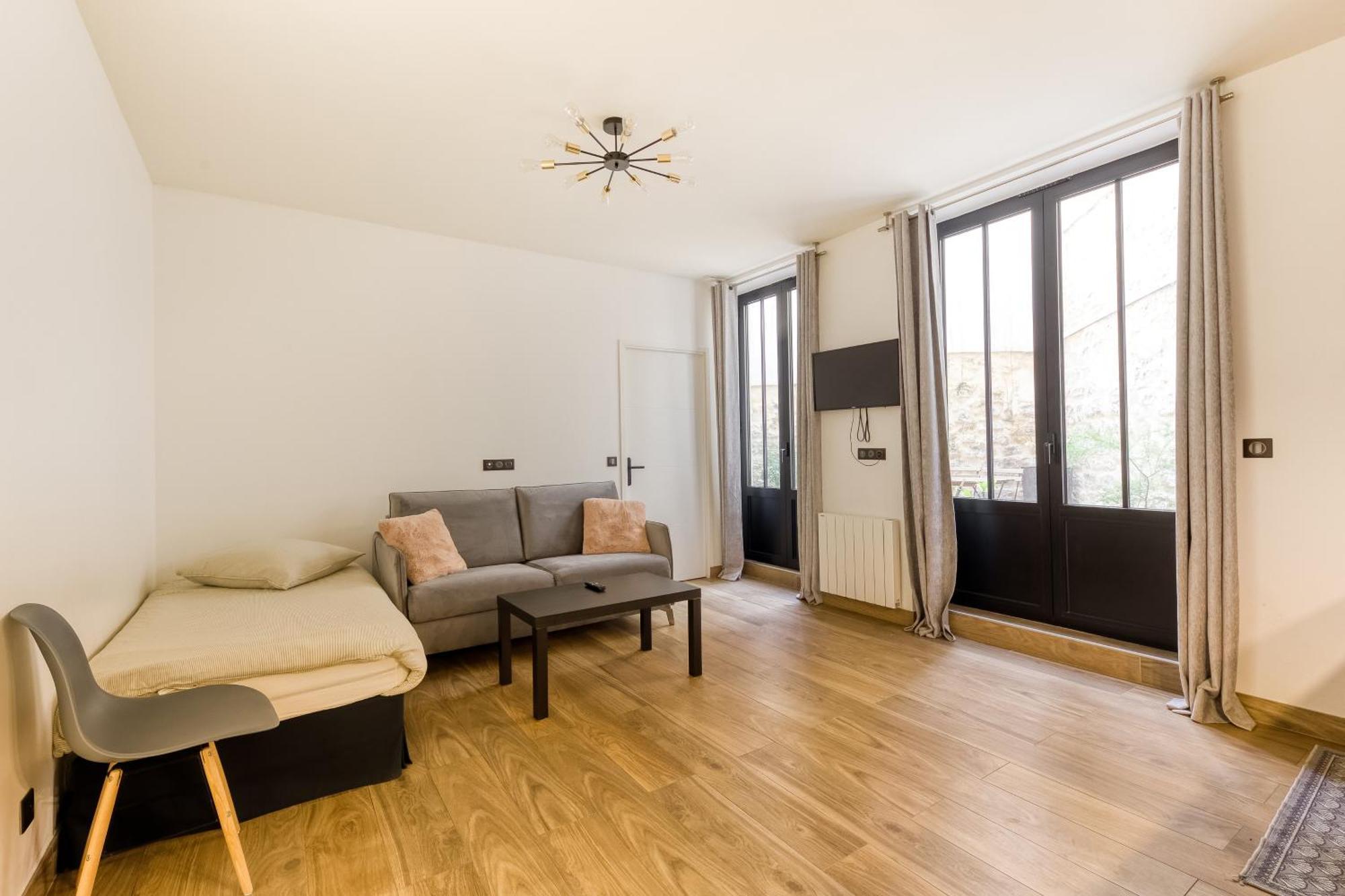 Parking Gratuit - Montmartre Charme & Patio Prive - Sacre-Coeur Metro Anvers Paris Luaran gambar