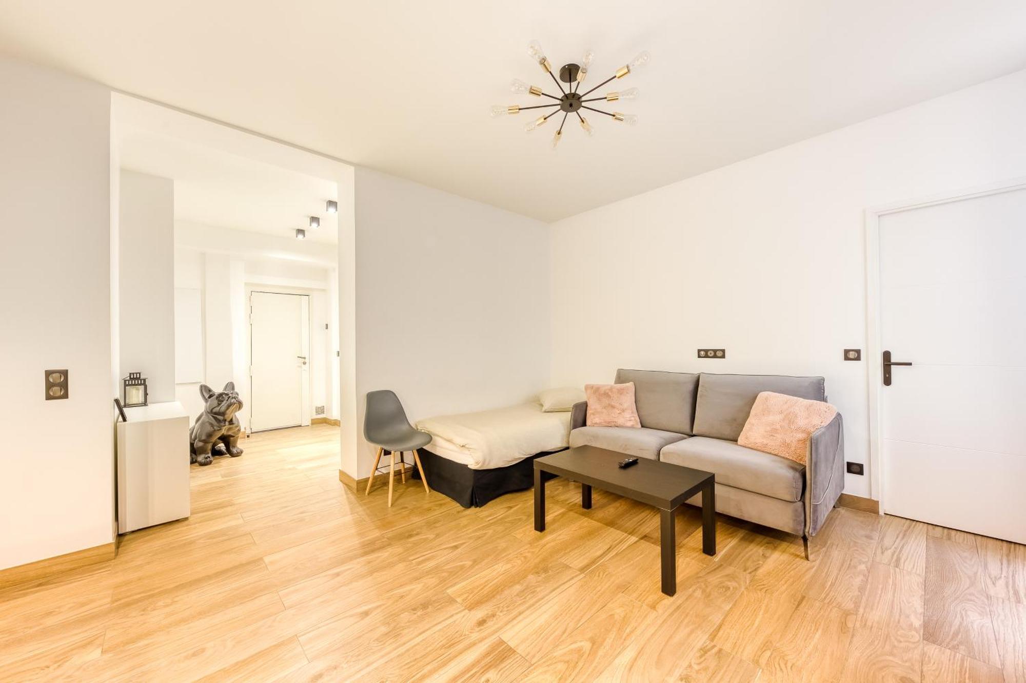 Parking Gratuit - Montmartre Charme & Patio Prive - Sacre-Coeur Metro Anvers Paris Luaran gambar